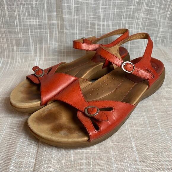 DANSKO Womens 10.5 EU Size 41 Red Leather Ankle Strap Sandals Flats - Picture 1 of 8